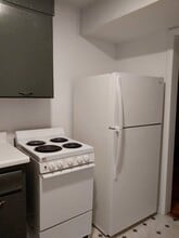 Building Photo - 245 Waddell Cir