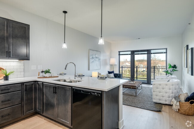 Interior Photo - SIX65 Brookfield Apartments