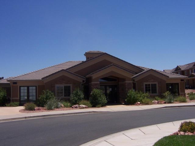 Foto del edificio - 3155 S Hidden Valley Dr