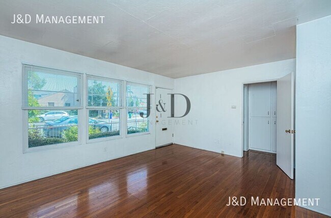 Foto del edificio - 4376 1/2 LOUISIANA STREET-4376 1/2