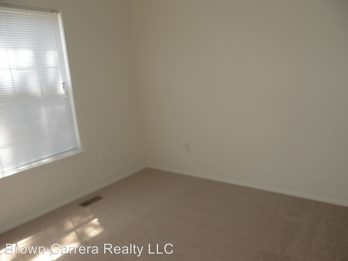 Building Photo - 3 br, 1.5 bath House - 71 Adams Dr NE