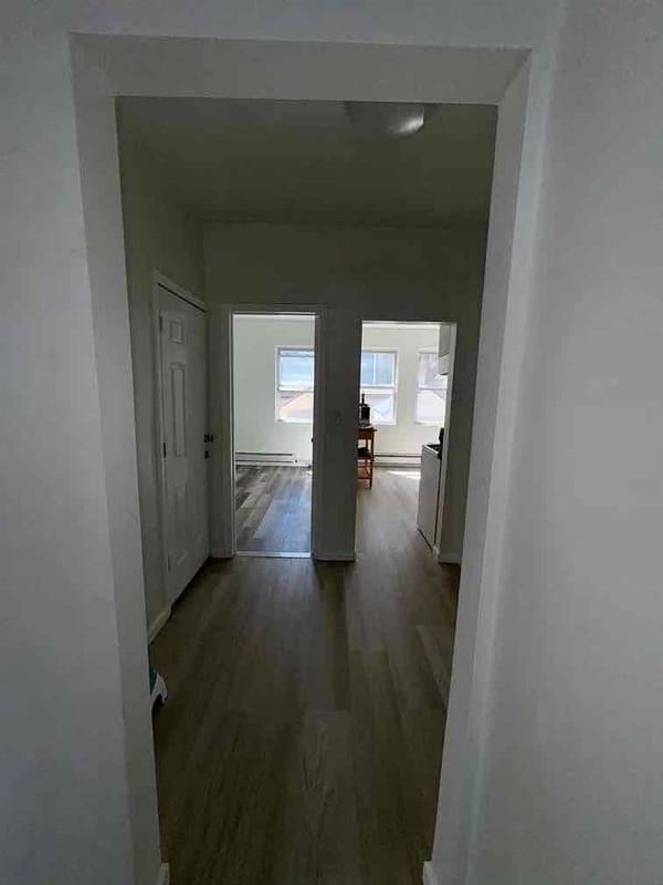 Building Photo - 337 Claremont Ave
