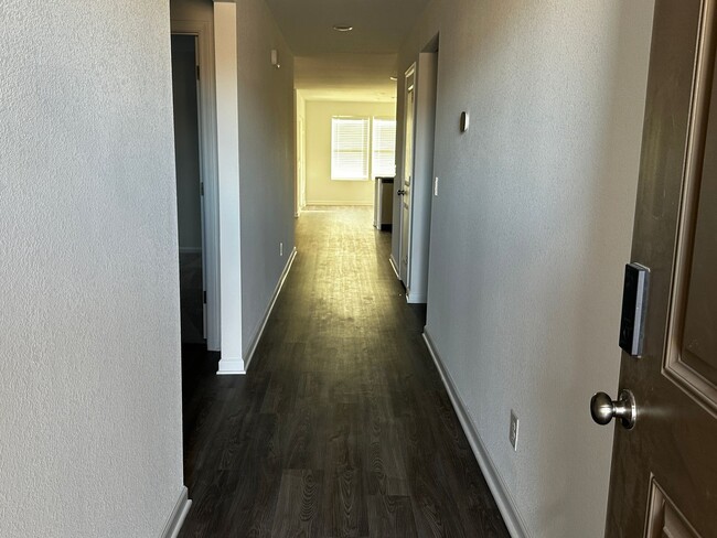 Building Photo - New Home in Fort Mohave