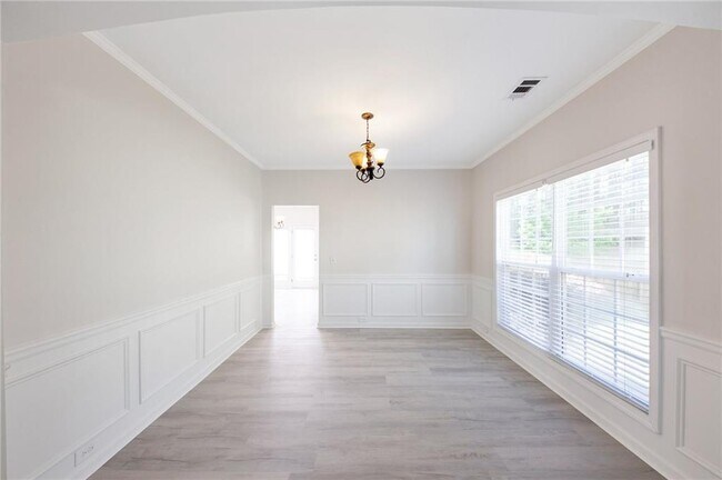 Foto del edificio - 436 Crestmont Ln
