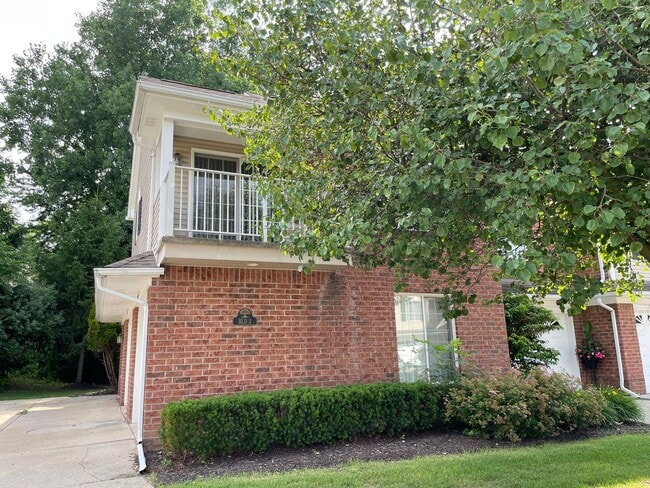 Building Photo - 8210 W Annsbury Cir