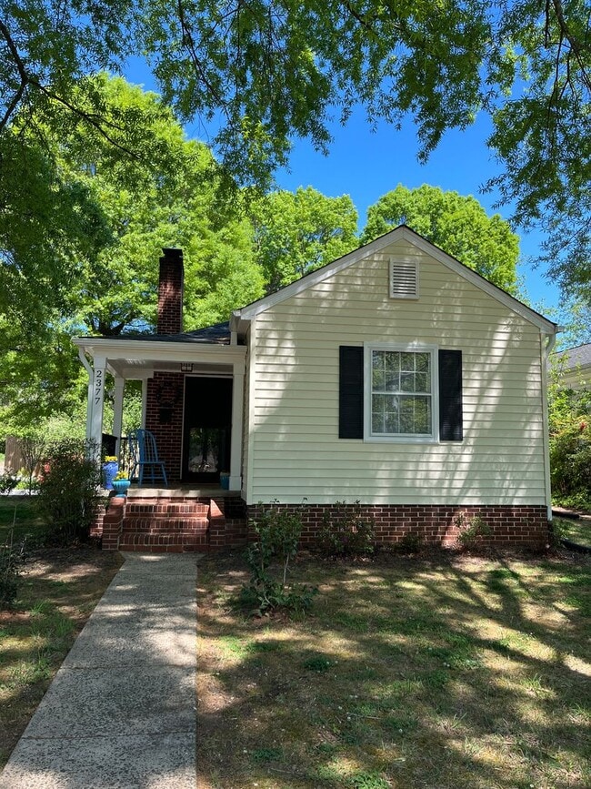 Building Photo - 2377 Westfield Ave