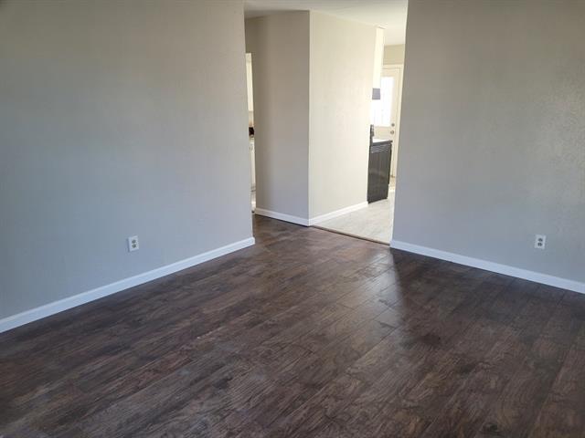 Foto del edificio - 309 Redbud Ln
