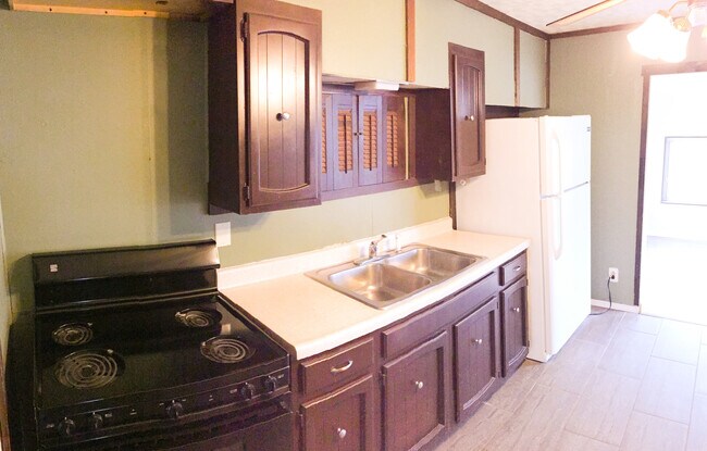 Building Photo - Fully remodeled 2bed/1bath home!