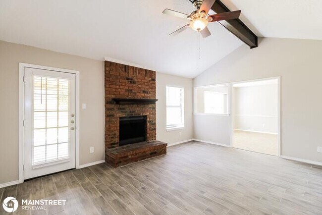 Foto del edificio - 6412 High Lawn Terrace