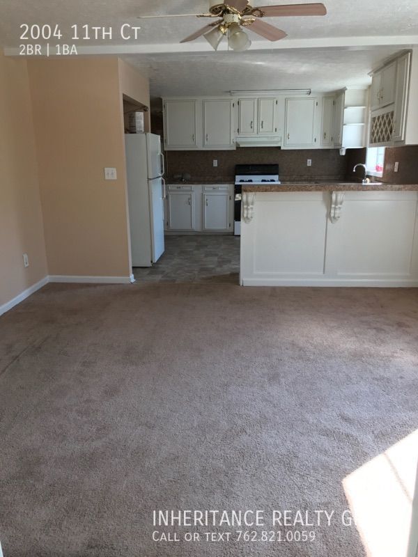 Primary Photo - Afordable & Spacious!!!