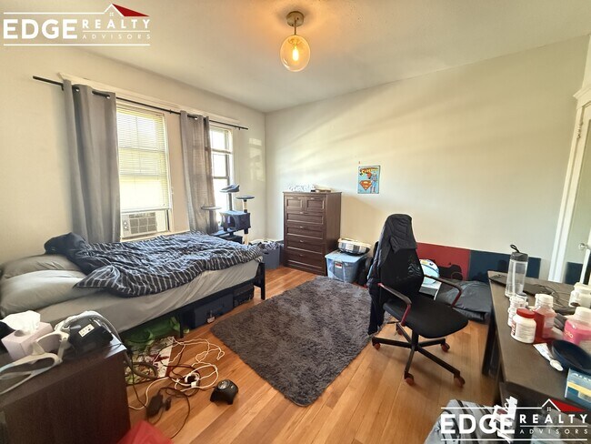 Photo - 1742 Commonwealth Ave Apartment