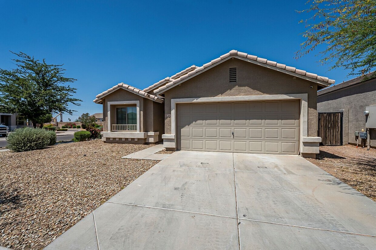 Foto principal - Spacious home in Grayson Square!