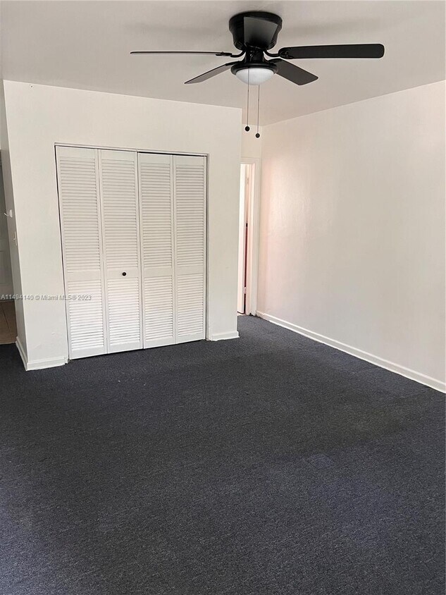 1946 NE 167th St Unit 3A, North Miami Beach, FL 33162 Room for Rent
