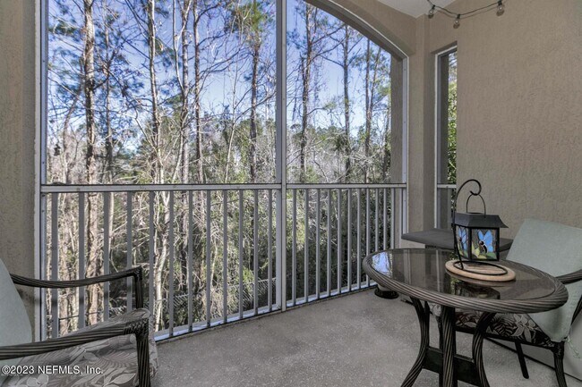 Building Photo - 7801 Point Meadows Dr