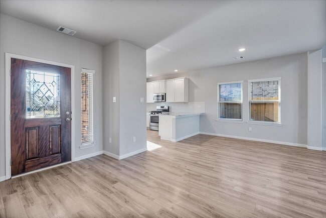 Building Photo - 10610 Scrub Oak Dr