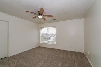 Building Photo - 8735 Texas Acorn Ave