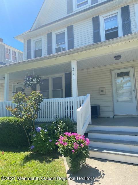 Foto principal - 215 Lareine Ave
