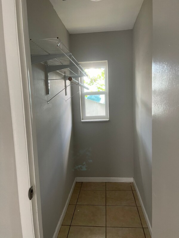 1013 Neptune Dr Unit 1013 B, Ruskin, FL 33570 Room for Rent in Ruskin