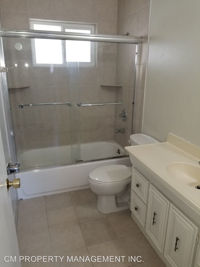 Foto del edificio - 7240 Bark Ln