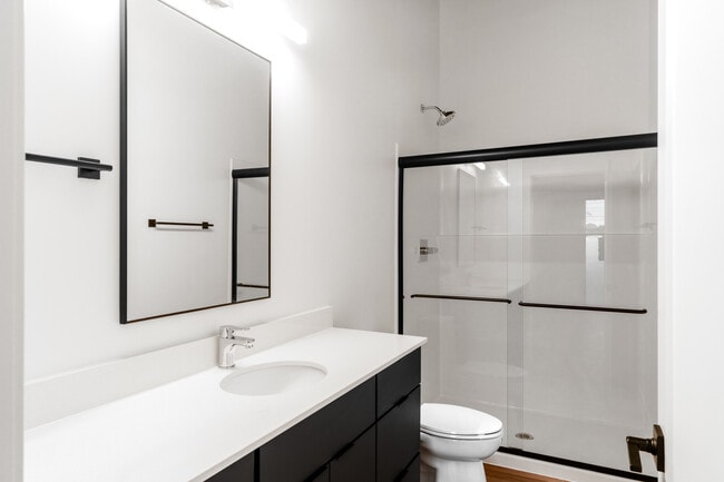 Building Photo - Adams Street Center