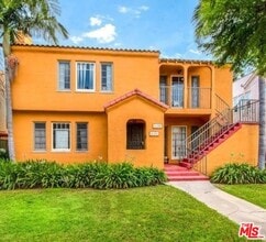 Front View - 6106-6108 Horner