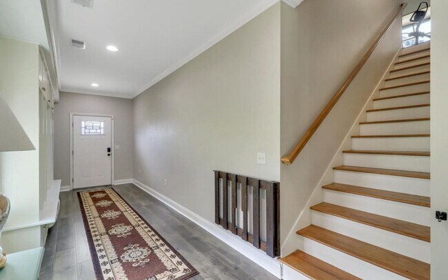 Building Photo - 55 Spearmint Cir