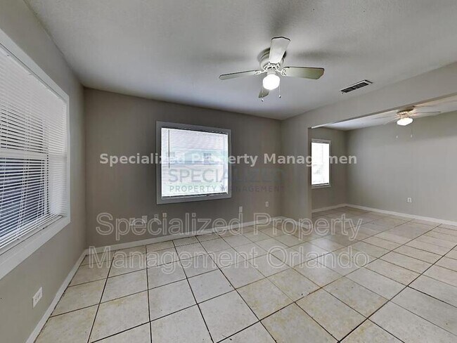 Foto del edificio - 833 Short Ave