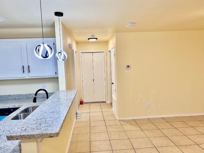 Building Photo - 108 Shannon Cir