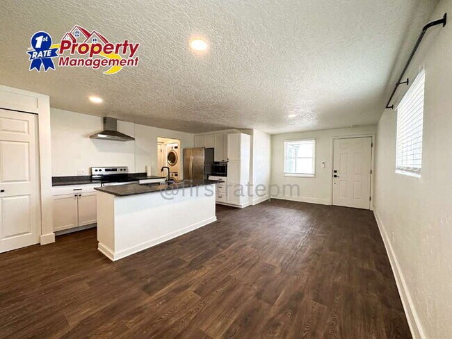 Foto del edificio - 6602 W Ustick Rd