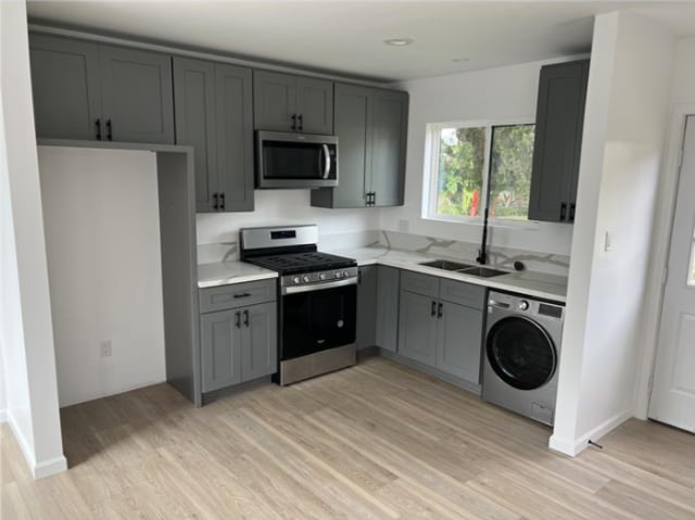 Foto del edificio - 3837 W 110th St