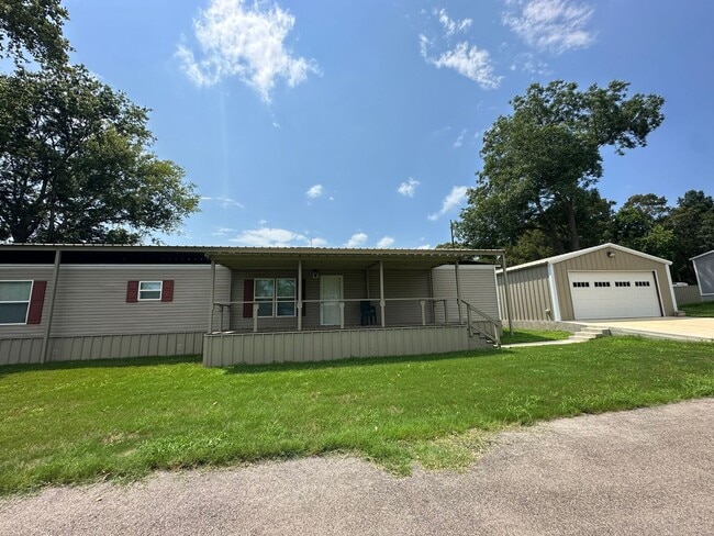 Foto del edificio - 13807 County Rd 220