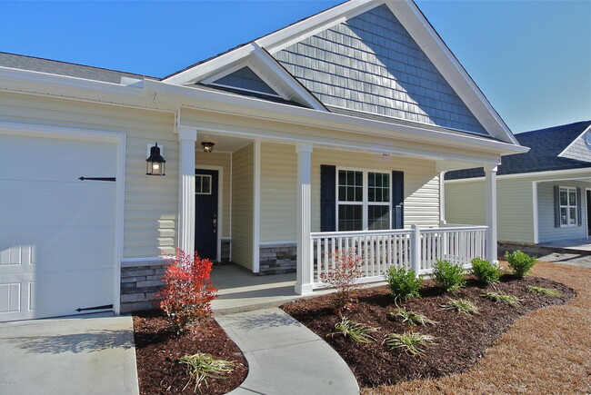 Building Photo - 206 Bungalow Dr