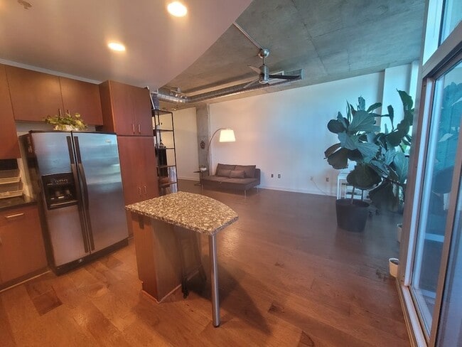 Foto del edificio - 923 Peachtree St NE