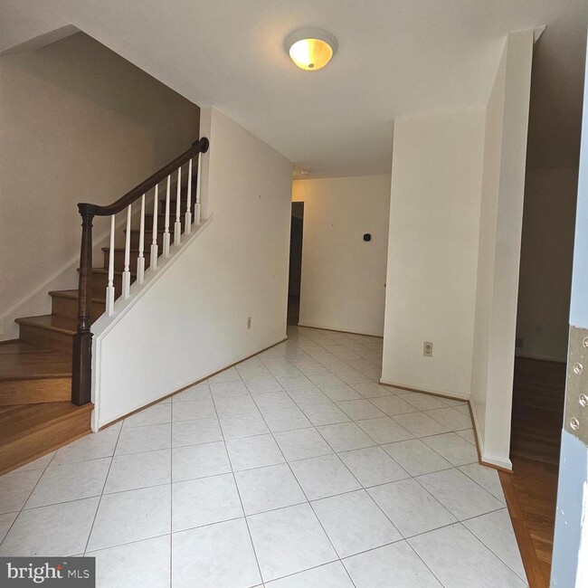 Building Photo - 6004 Station View Ct