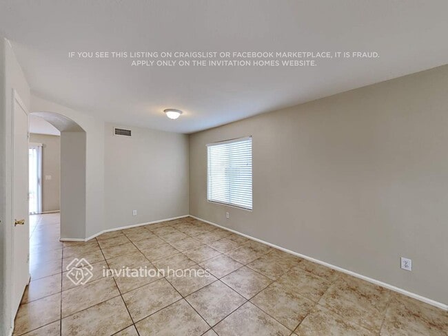 Foto del edificio - 16662 W Belleview St