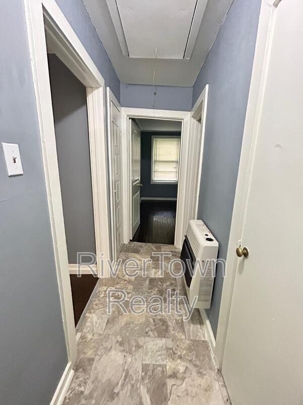 Foto del edificio - 2718 Windsor Pkwy