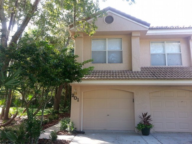 Building Photo - Beautiful Heatherwood Condo