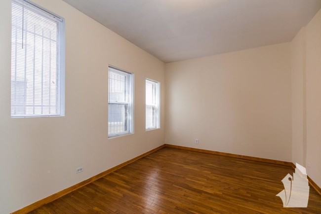 Foto del edificio - 2 bedroom in Chicago IL 60614