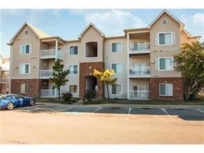Foto principal - 2200 Classen Blvd