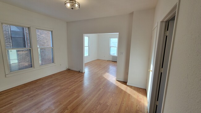 Building Photo - Chisholm Duplex