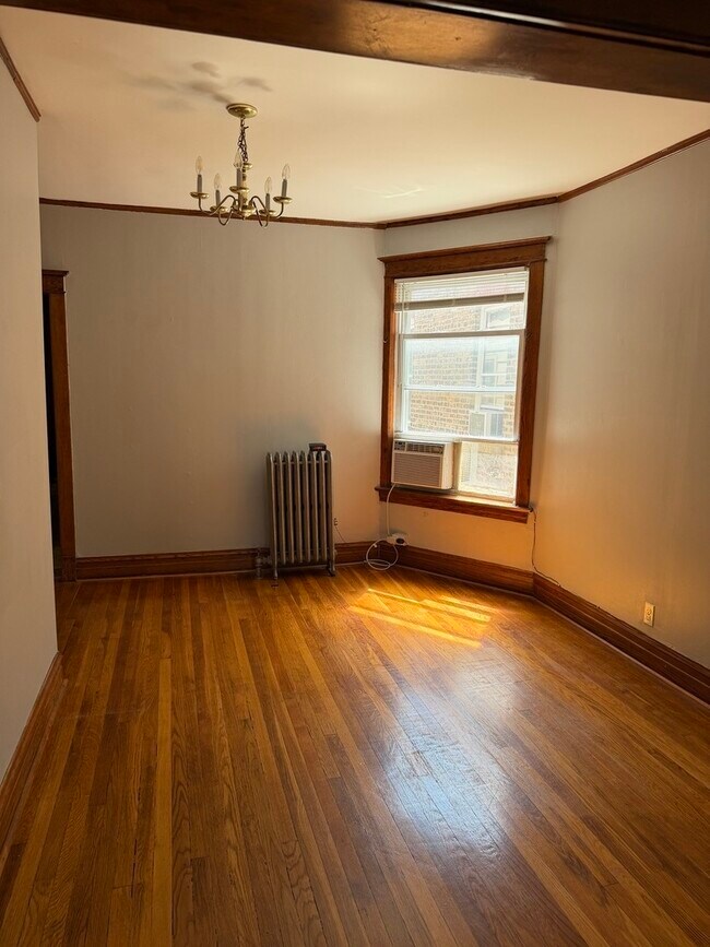 Foto del edificio - 4847 N Claremont Ave