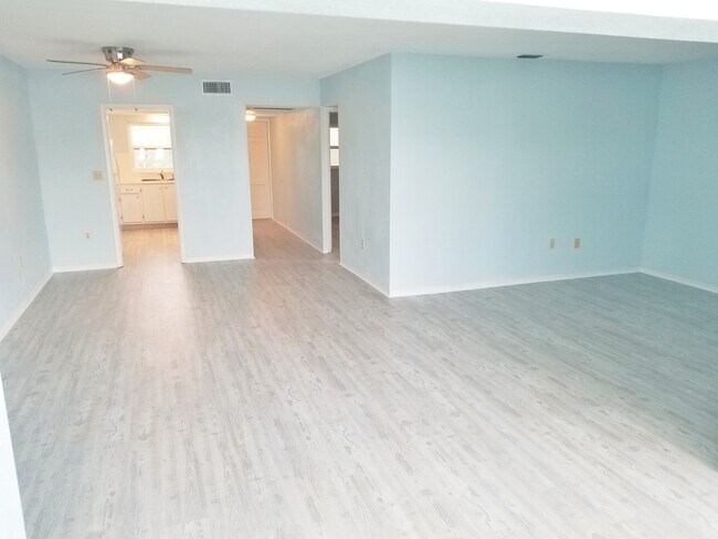 Foto del edificio - Disston Arms Apartments