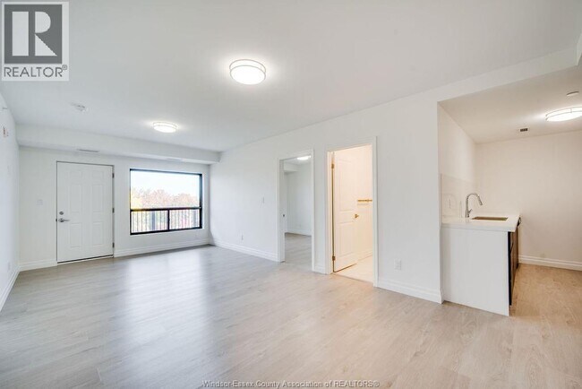 Photo du bâtiment - 3290 Stella Crescent