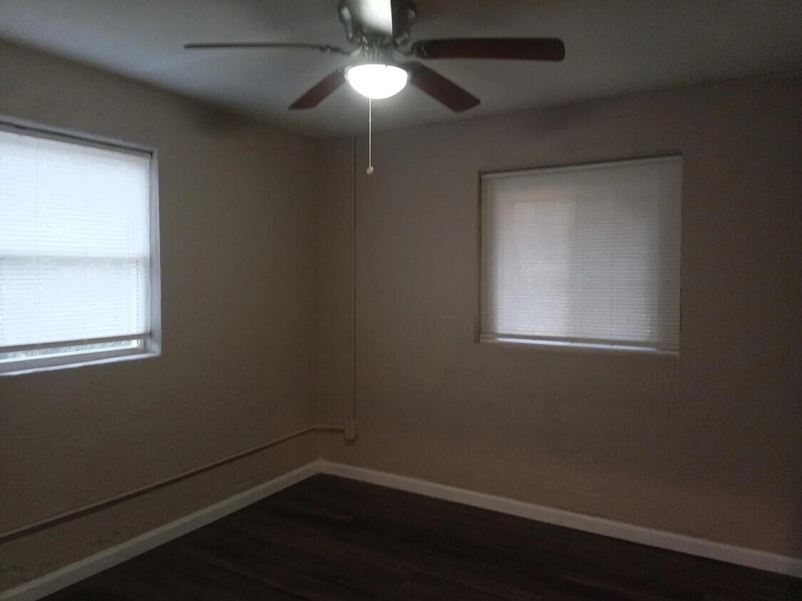 Building Photo - 412 Lanier St NW