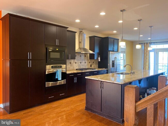 Foto del edificio - 20712 Duxbury Terrace