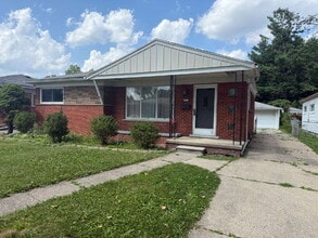 Building Photo - 20417 Sunnydale St