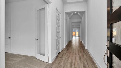 Building Photo - 30130 Aralia Dr