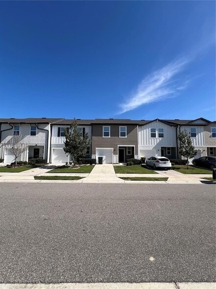 Building Photo - 852 Grandin St