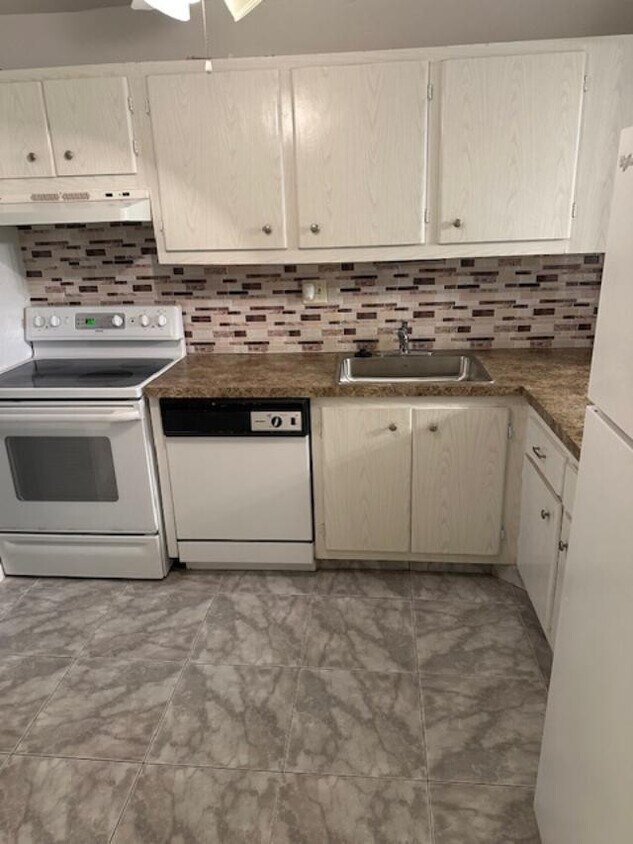 Foto principal - 7831 N Colony Cir