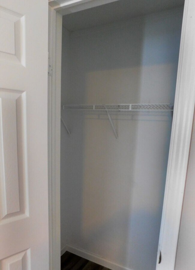 Foto del edificio - Room For Rent